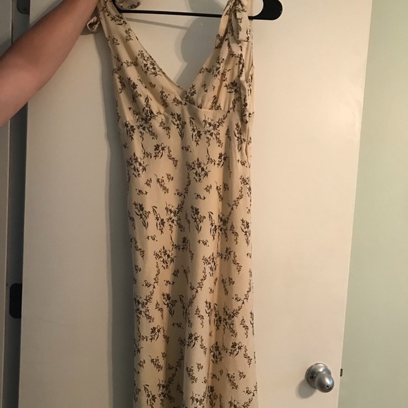 Urban Outfitters Midi Dress - Picture 2 of 8